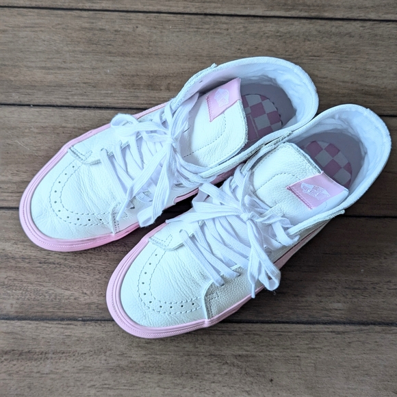 Vans X Barbie SK8-HI Tapered Stackform Shoe True White Pink - Picture 3 of 3